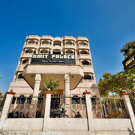 Capital O Amit Palace Bhīlwāra Exteriér fotografie